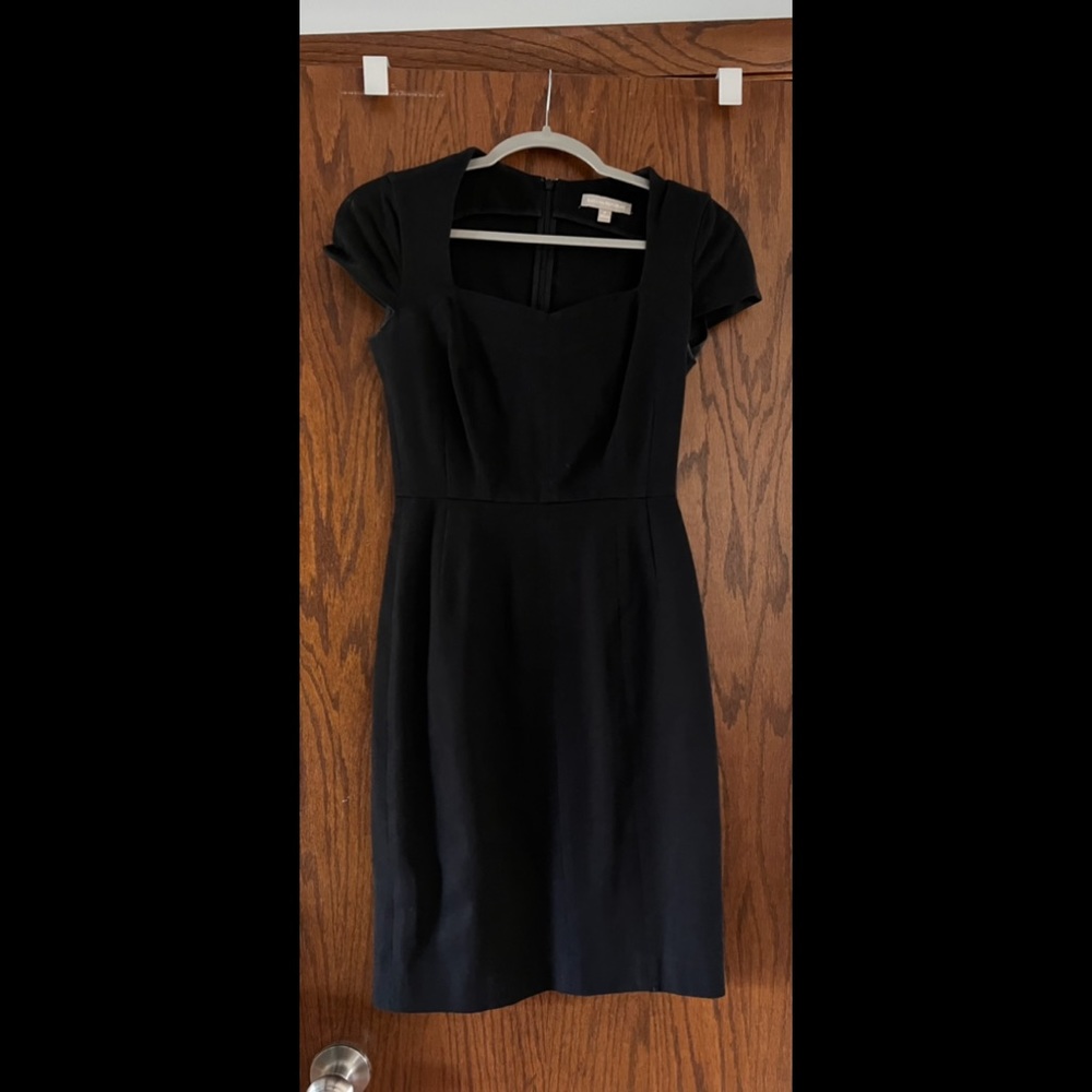 Classic Banana Republic sheath dress,Black, size 0.